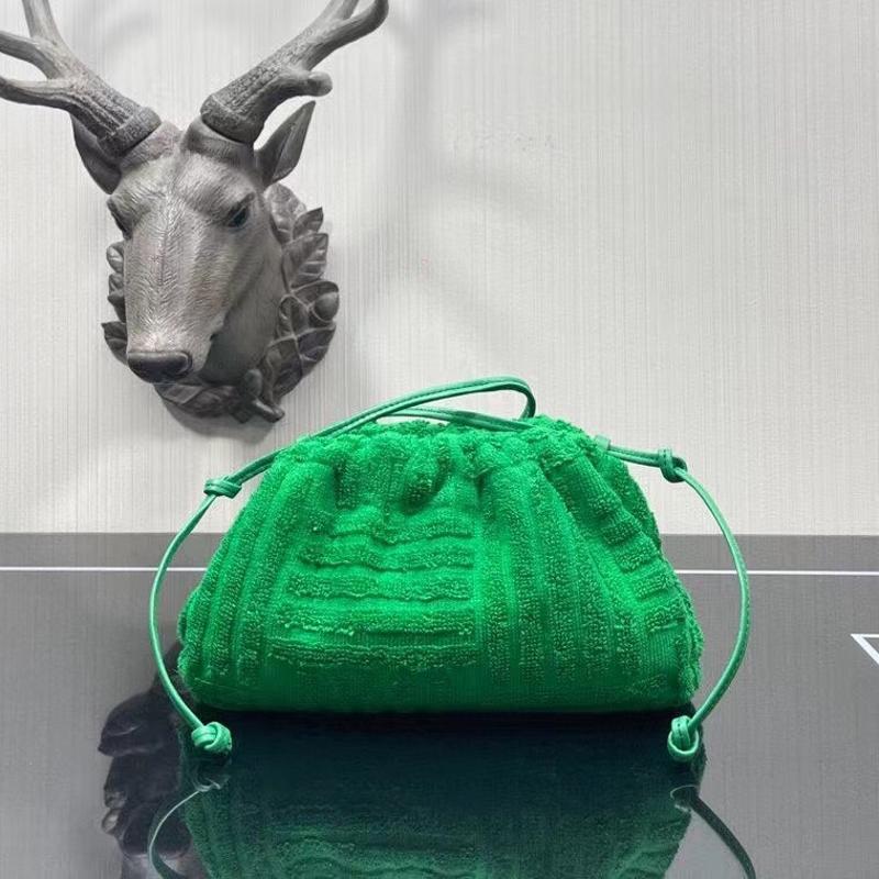 Bottega Veneta Clutches Bags 585852 Green Sponge Velvet Cloud Bag